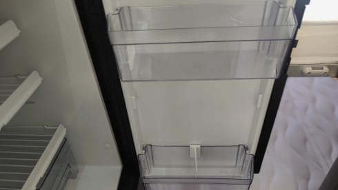 Menfys (2) veranda – Menfys VAN 3 MAXI S-Line (2) with veranda and photovoltaic