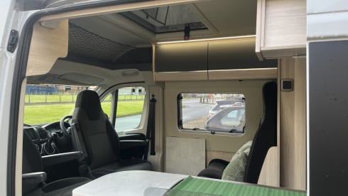 Exped – 4 berth 2023 Autotrail Expedition 67 with Pop Top
