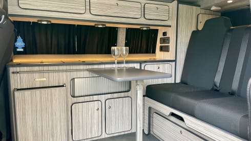 Poppy – Explore in Style - VW Camper for Unforgettable Holidays!