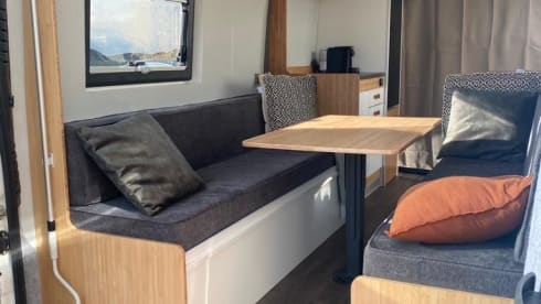 Bussie – Beautiful Adventure bus (2P), completely NEW equipped, also for tall people!