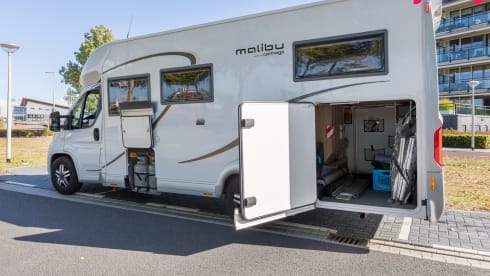 2p Malibu semi-integrated uit 2017