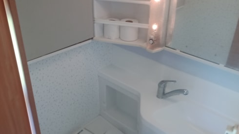 Fietsvakantie – 4-person Hymer with 2 E-Bikes