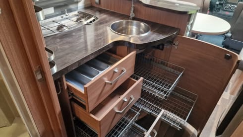 4-seater Knaus integrated from 2012