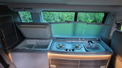 Zilveren Zwerver – Volkswagen camper (2018) - automatic 