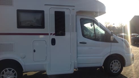 MOOIE CAMPER TE HUUR