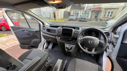 The Wee Hoose – The Wee Hoose – Vauxhall Vivaro LWB Campervan - 4 berth