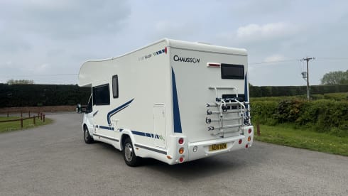 Large 6 berth modern motorhome