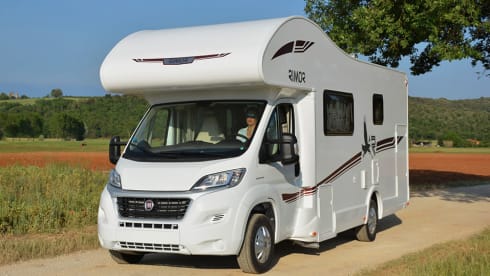 Pinguin Camper SK578S – 2018 family camper!