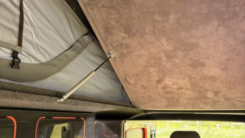 MJ  – Camping-car Volkswagen 4 places de 2015