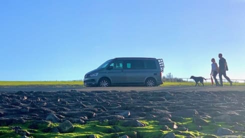 Hotel California – Blessed Volkswagen California 4p automatic