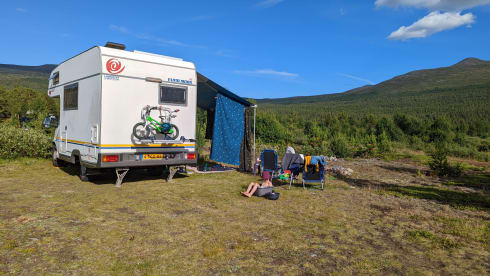 Dacha op wielen – 4p Eura Mobil alcove from 2000