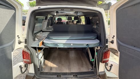Liebertje – 5p Volkswagen campervan uit 2006