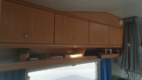 nooitgedacht – Beautiful compact alcove camper with bicycle rack, camper is as new, 120000 km