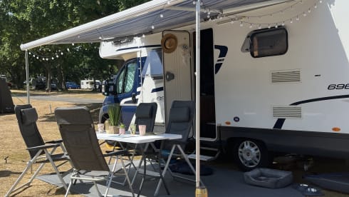 Travel The Wild – 6 berth Fiat Escape 696