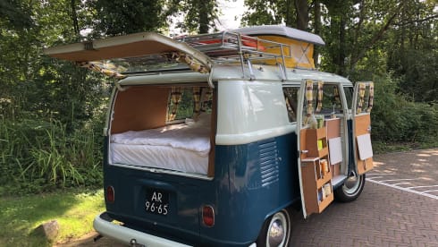 De Bus – 2p Volkswagen bus from 1965
