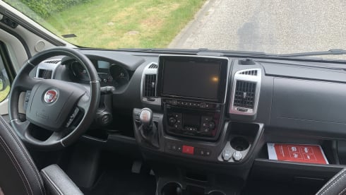 4p LMC semi-integrated from 2017