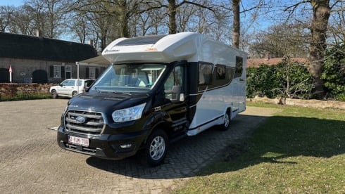 4p Benimar semi-integrated uit 2024