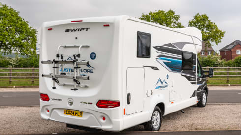 Swift Voyager 485 5 Berth