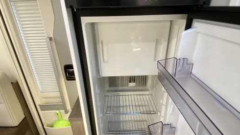 Paris – Motorhome Mooveo TEI 70EBH with lifting bed