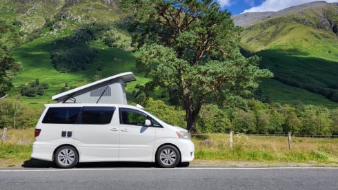 Toyota Alphard Automatic Bi-Fuel (Petrol / LPG)  