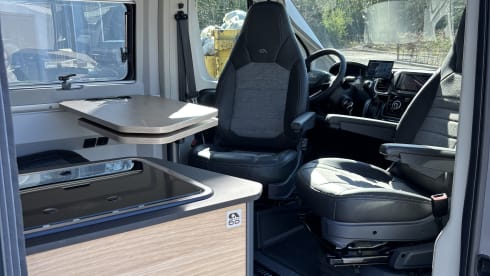 Adria Twin 640 SGX Sports AUTOMAAT