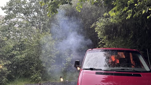 Rooie – 2p Volkswagen bus uit 1998