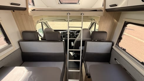 Great Scottish Cruiser – Caravane Fiat 7 couchages avec alcôve à partir de 2021