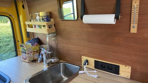 Vanessa – Handbuilt, stealth, great comfort and a huge energy supply!