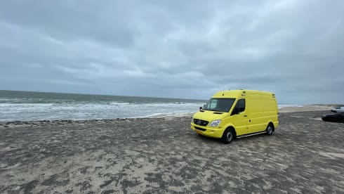 Yellowtrack  – Powerful Mercedes campervan – freedom, comfort and adventure for two!