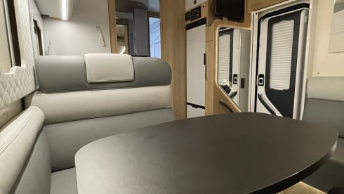 The Kub – The ultimate luxurious motorhome