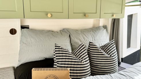 Murphy – The Big Green Camper