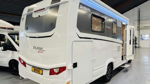 4p luxury Dethleffs with air conditioning and towbar from 2019