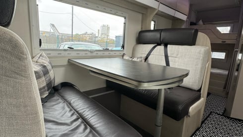 Cleo&Cezar – 7 berth Chausson Flash C656 semi-integrated from 2019