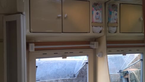 Rinus – Laika Ecovip 2.1 attic camper