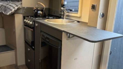 Swift Edge 476