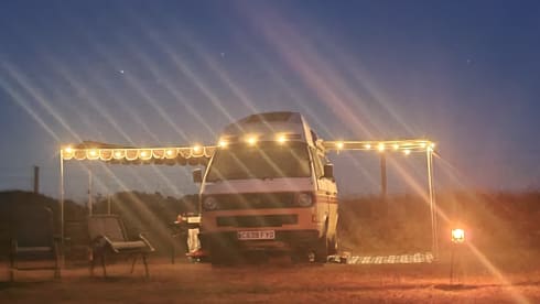 Boris – Boris - VW T25  - a retro camper, with a real personality,