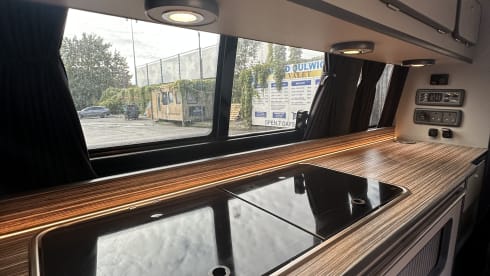 FIGURE 01 – 4 berth Volkswagen campervan from 2022