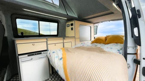 Doris – Fancy Doris? MB Vito Campervan!