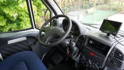 Rolly Roger – Family Camper 5-seater attic