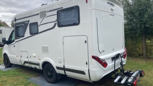 TOPPIE – Hymer 2 places semi-intégré à partir de 2023 Mercedes