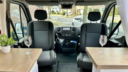Happy Camper  – 3p Renault camper van from 2011