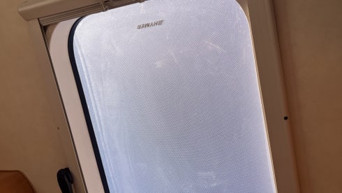 4p Hymer semi-integrated from 2000