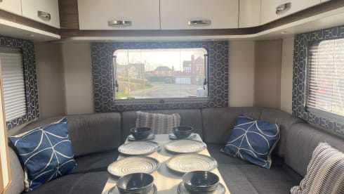 Luxurious 4 berth Motorhome 