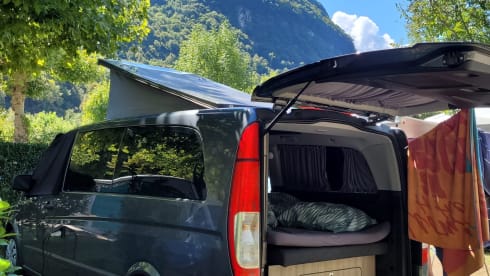 2-person Mercedes-Benz Vito camper van from 2011