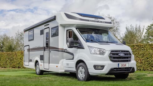 4p McLouis semi-integrated uit 2024