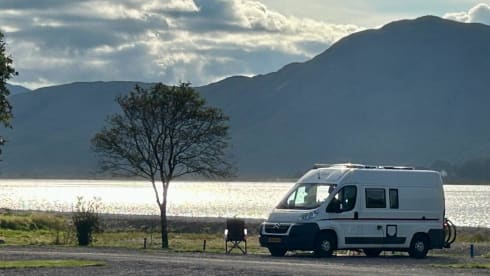 buzz2 – Camper bus comodo e compatto con 2 posti letto