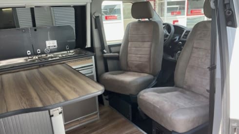 4p Volkswagen bus uit 2018
