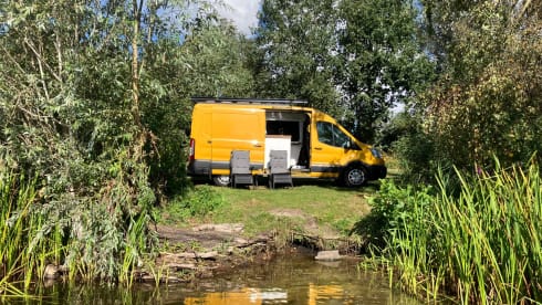 Spacious, modern and complete Off-Grid 2P Campervan