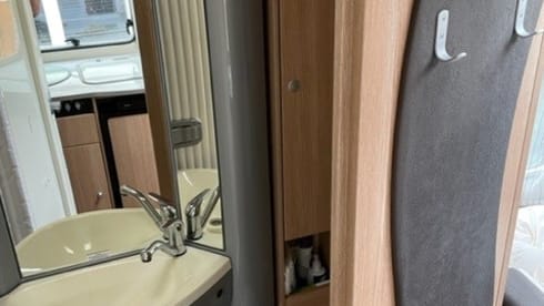 Tuus – 2p Sunlight semi-integrated from 2015