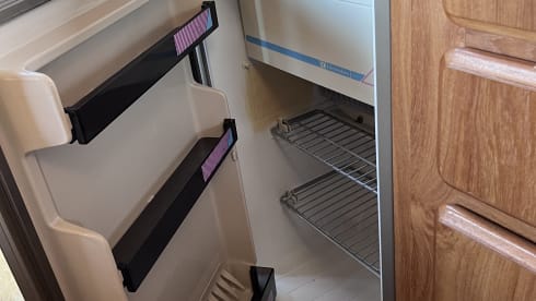 De bruine beer  – 5p Hymer integrated from 1992